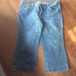 Classic NY&CO 14 crop jeans